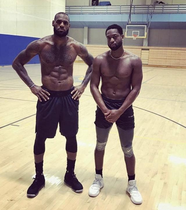 手跑动与短 手跑动与短