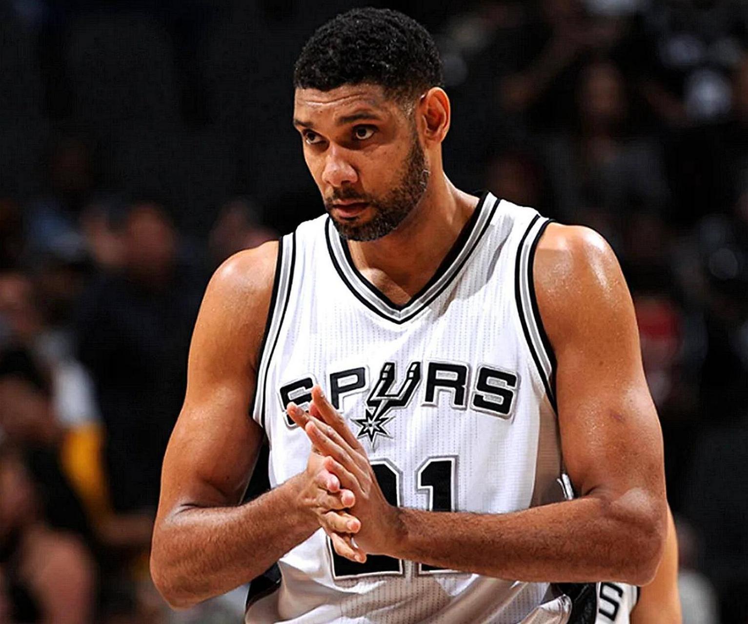 再以边后卫 再以边后卫